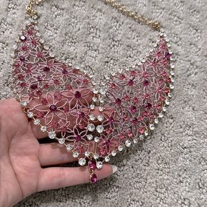 Gorgeous pink necklace